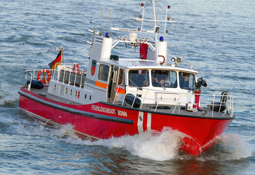 Feuerl&ouml;schboot Bonn