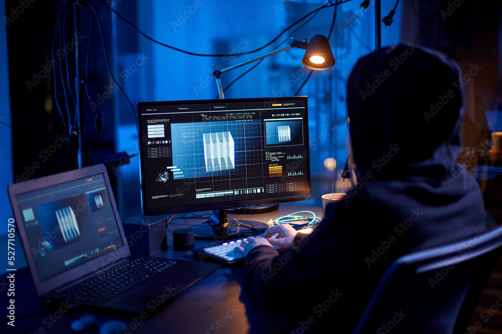 Aufkleber cybercrime, hacking and technology concept - female programmer or hacker working with 3d graphics on