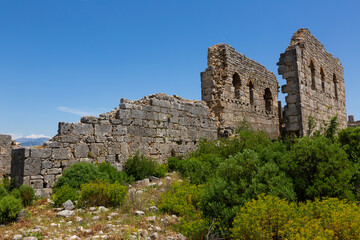 Fototapeta premium Ancient stone walls of Sillyon acropolis. Antalya Province, Turkey.