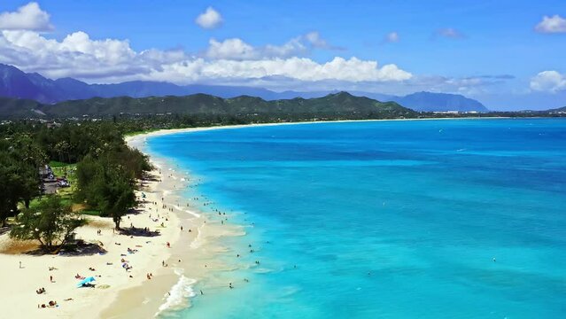 ハワイ ワイキキ ビーチ ドローン 空撮