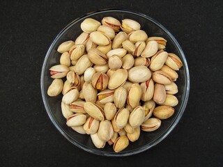 PistachioS in a glass plate 