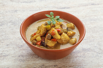 Thai yellow curry with chicken