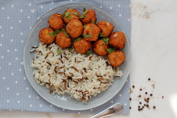 oatmeal with nuts and raisins