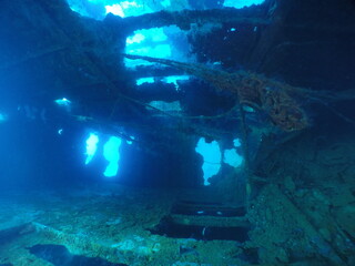 Fototapeta premium Diving on the ship wrecks of the Palau archipelago. These ship wrecks were from Japanese Navy at WW2.