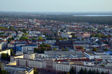 Blick auf Leipzig in der Dämmerung