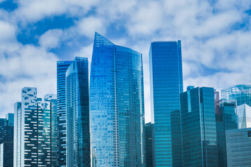 Fototapeta premium low angle view of singapore city buildings.