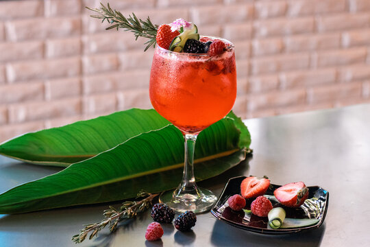 Ginebra de frutos rojos 