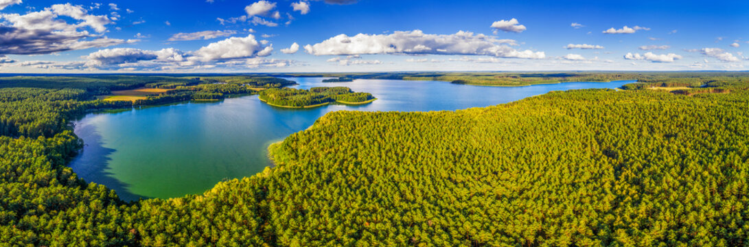 Widok z drona jezioro Łańskie 