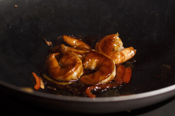 cooking Japanese noodles with chicken