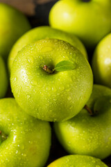 Raw Organic Green Granny Smith Apples