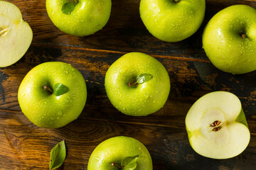 Raw Organic Green Granny Smith Apples