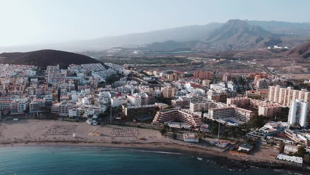 Drone Playa de los Cristianos, Tenerife, Islas Canarias by Graba Ezak