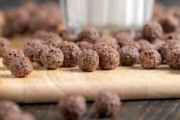 chocolate balls are used as a dry breakfast with the addition of milk or yogurt