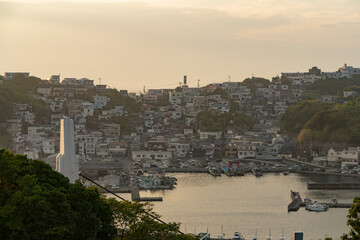 日本のアマルフィ　夕暮れの雑賀崎漁港