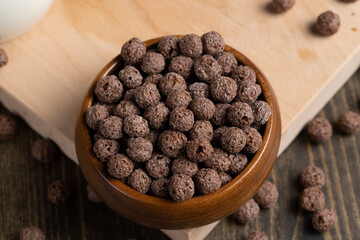 chocolate balls are used as a dry breakfast with the addition of milk or yogurt