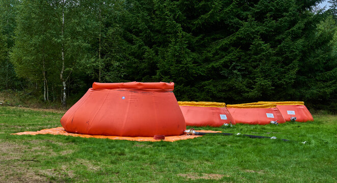 Saxon Switzerland National Park: Temporary cisterns with pump in nature for assisting during fire fighting operations