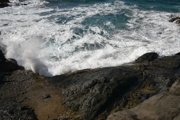 Visisting the coastline and contemplating its relaxing moments