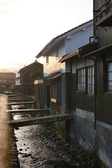 Fototapeta na wymiar 静かな春の朝、倉吉の美しい街並み（鳥取県）