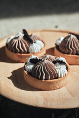 Homemade mini tart with chocolate