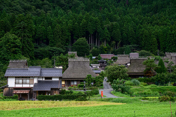 Obraz premium 京都美山かやぶき