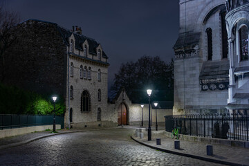 city  at night paris de Montmartre