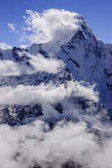 Fototapeta na wymiar Chhukhung.glaciar Lhotse.Sagarmatha National Park, Khumbu Himal, Nepal, Asia.