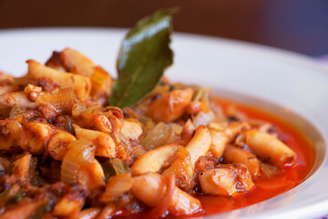 Restaurante S'estanc vell. pulpo con cebolla.Villafranca de Bonany.Mallorca.Islas Baleares. España.