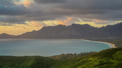 Lanikai Pillbox Sunrise Hike
