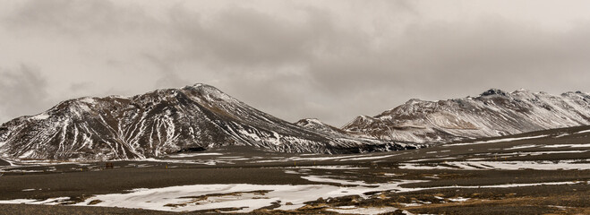 die wunderschöne Vulkan Berglandschaft im Osten von Island Geldingafell