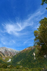 中部山岳国立公園。上高地より穂高連峰を望む。松本、長野、日本。10月上旬。