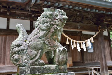 狛犬　雨引千勝神社