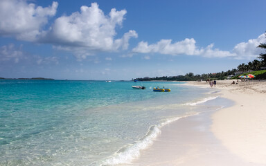 Fototapeta na wymiar Public beach in Nassau, Bahamas