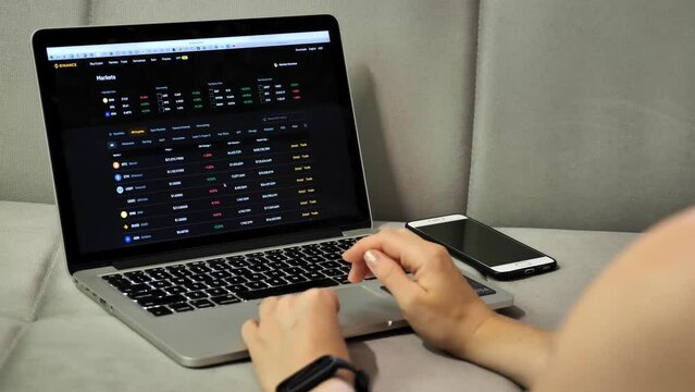 Earnings on cryptocurrency Binance on laptop