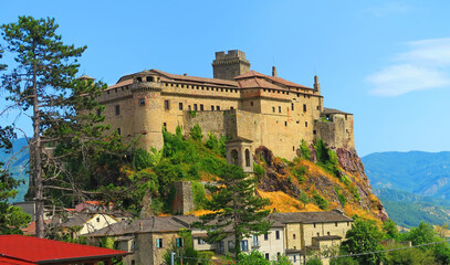 Fototapeta na wymiar Bardi Castle,Parma, Italy
