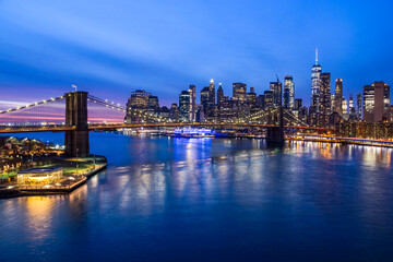 Fototapeta na wymiar New York City Skyline at sunset
