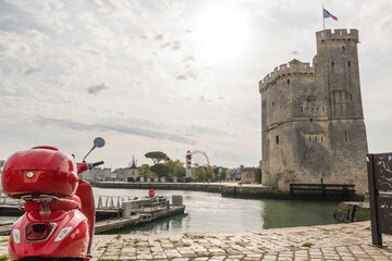 Tour Saint Nicolas dans le port de la Rochelle