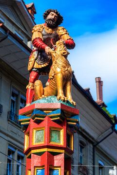 Samson fountain (Simsonbrunnen) on the Kramgasse in the Old City of Bern, Switzerland. Built in 1544 by Hans Gieng