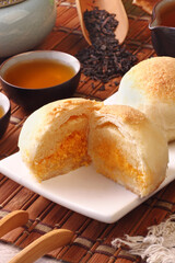 Golden moon pastry filling is made of crushed golden salted egg yolks and mung bean paste, which is very light and refreshing,is very popular in Taiwan 