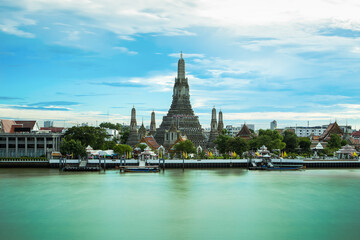 The beautiful temple along the Chao Phraya river at Dusk