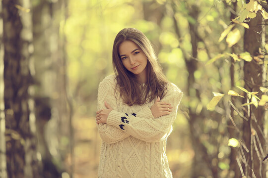 autumn park female walk, chill, lifestyle outdoor September style girl