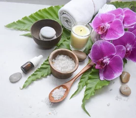 Schilderijen op glas Lifestyle and Healthy Concept. Spa setting for massage treatment  © Mee Ting