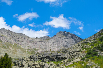 Fototapeta na wymiar Rocks of Ergaki Natural Park