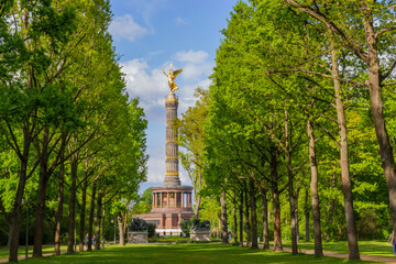 The Golden Statue of Victoria