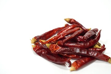 dried red chili peppers