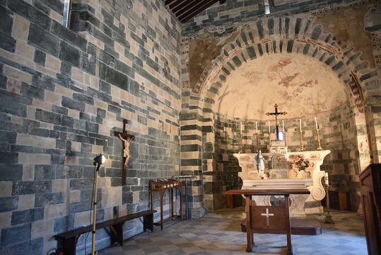 Nef de l'&eacute;glise romane de Murato. Corse