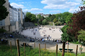 Arènes de Lutèce à Paris, d’époque gallo-romaine, avec des joueurs de pétanque (France)
