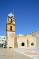 Fototapeta na wymiar Torre de la Merced en Rota, provincia de Cádiz, España