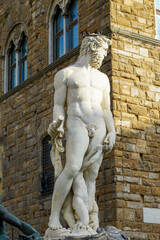 Naklejka premium Neptunstatue am Neptunbrunnen in Florenz