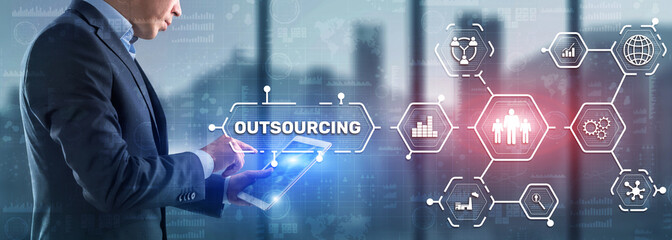 Outsourcing. Human reesources management and recruitment