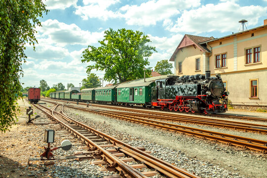 L&ouml;ssnitzgrundbahn, Radebeul, Schmalspurbahn, Sachsen, Deutschland 